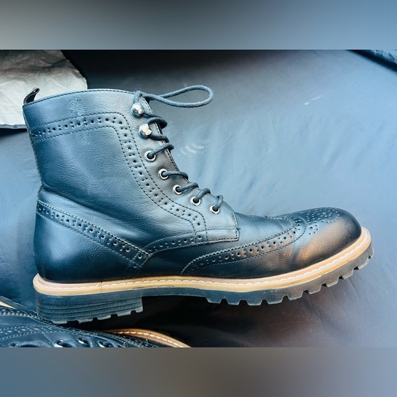 Club room Wingtip lace-up boots size 12 men’s 
Decorative broguing at upper main image 5
